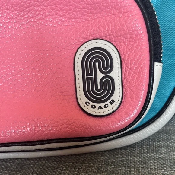 Coach Court Belt bag pink blue white nylon leather amazing condition! - Picture 4 of 13